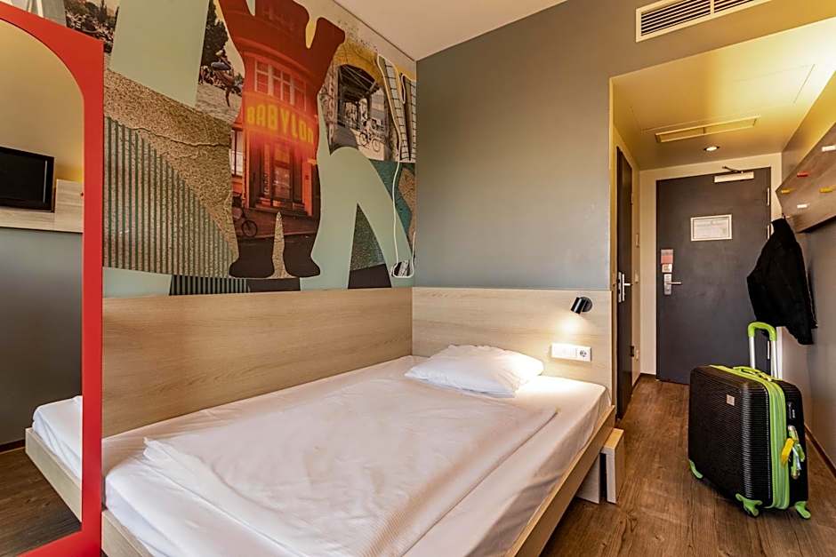 MEININGER Hotel Berlin Airport