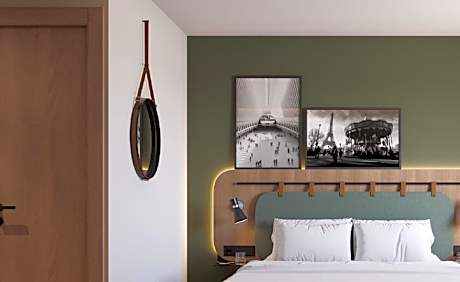 Triple Room - 1 Double Bed 1 Single Bed