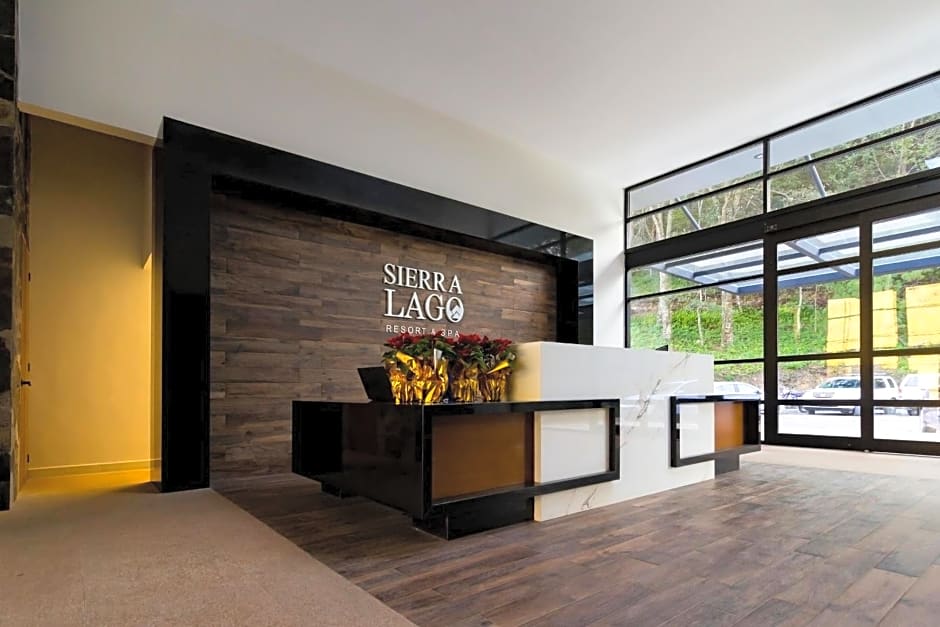 Sierra Lago