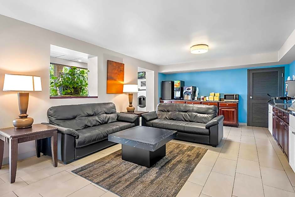 Days Inn by Wyndham Galleria-Birmingham