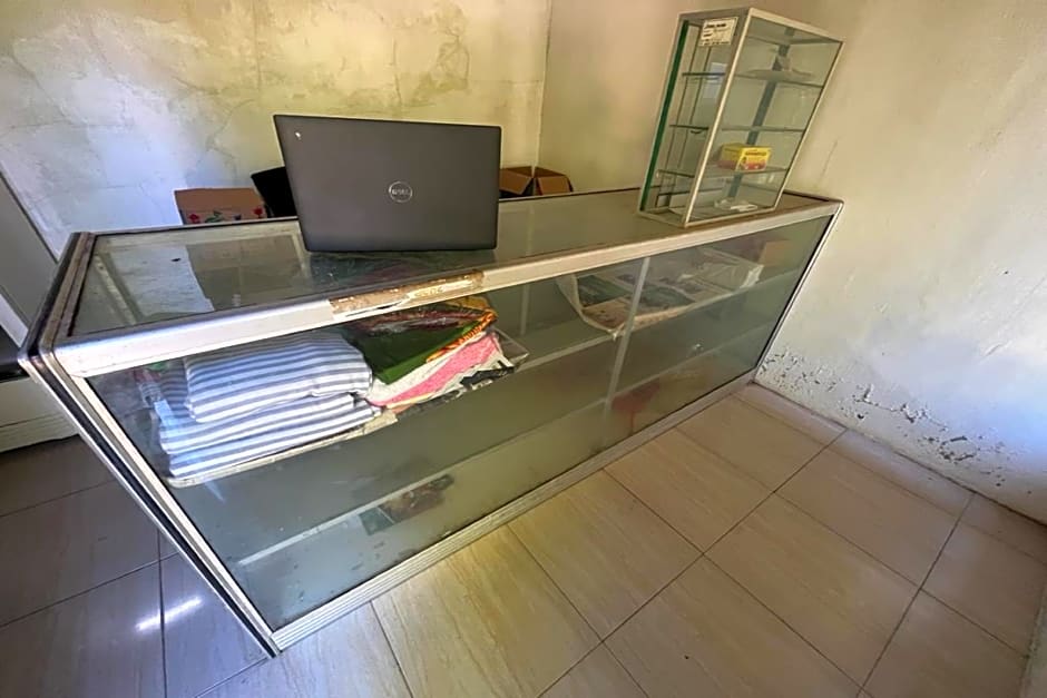 Hotel O Homestay Srikandi Pulau Merah BeachNearPantai Pancer