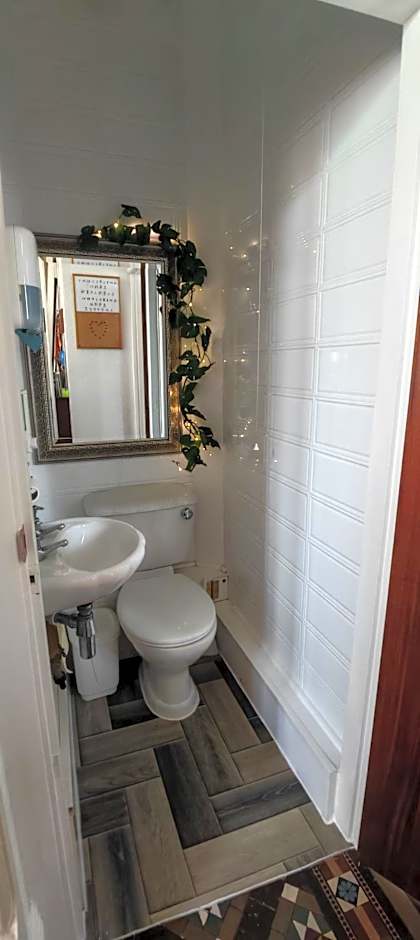 Maindee Guest House