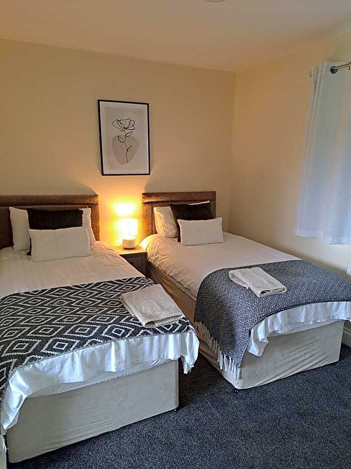 Celtic Minor Stables