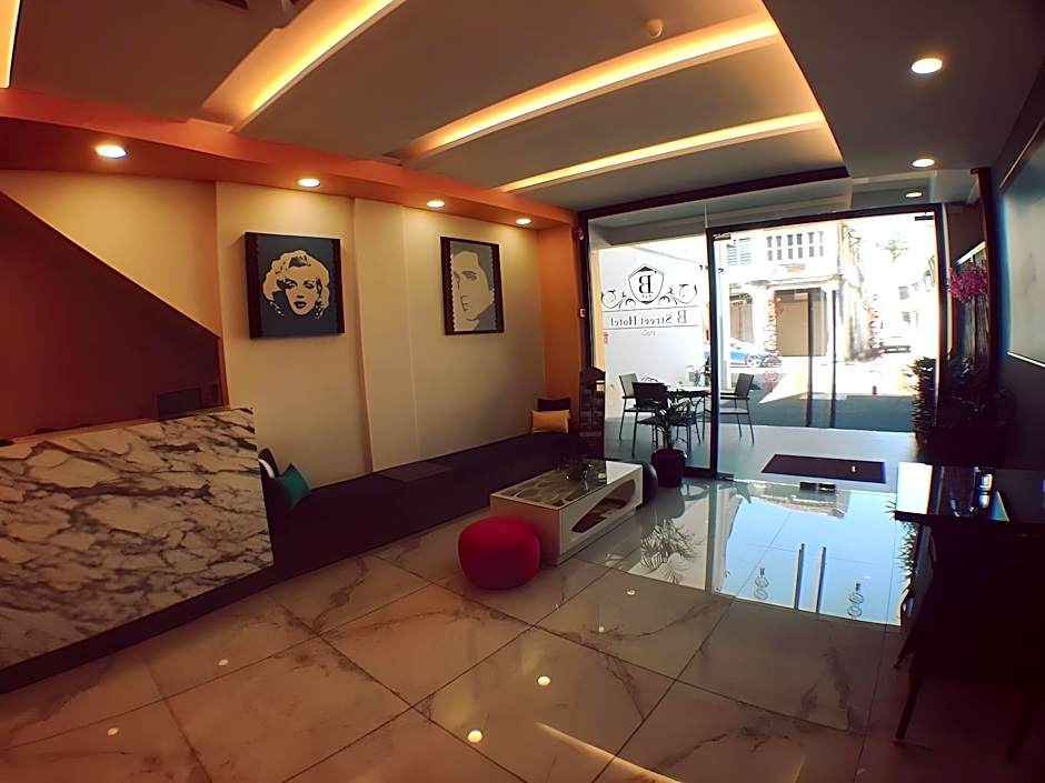 B Street Hotel