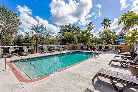 Baymont by Wyndham Fort Myers Airport