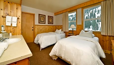 Twin Room with Two Twin Beds