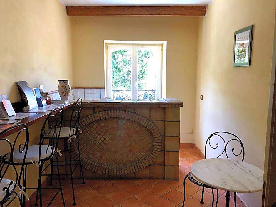Apollo B&B