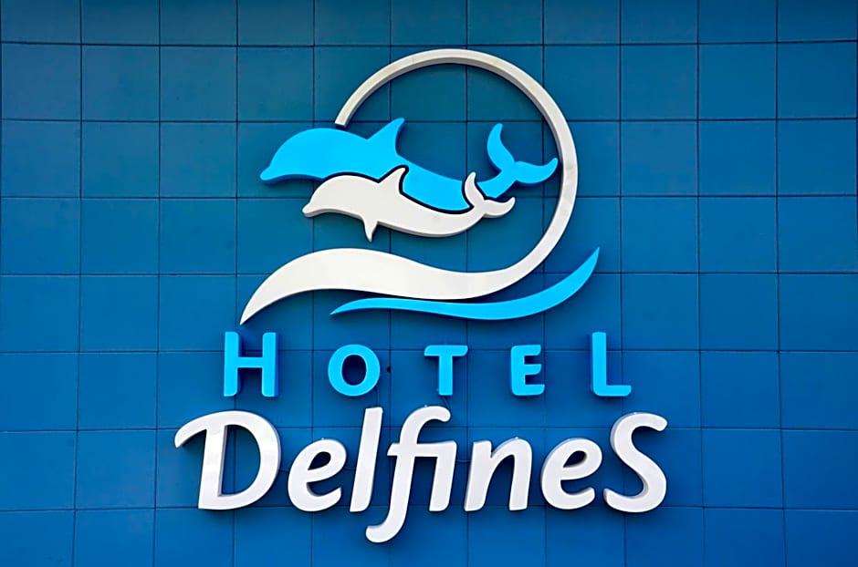 Hotel Delfines