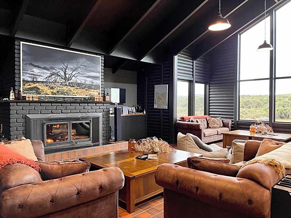 Thousand Lakes Lodge