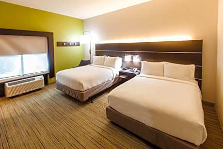 Standard Queen Room with Two Queen Beds