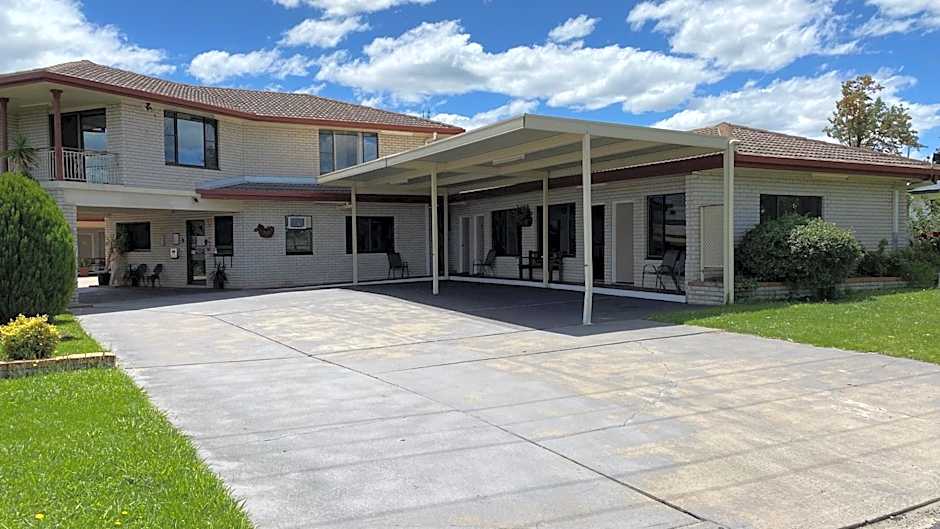 Sapphire City Motor Inn