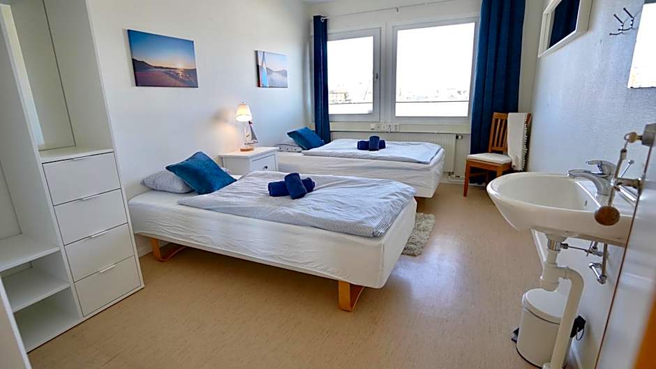 Henåns Hostel in the Marina