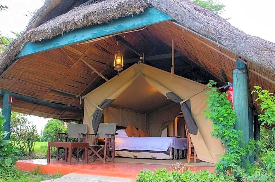 Sweetwaters Serena Camp