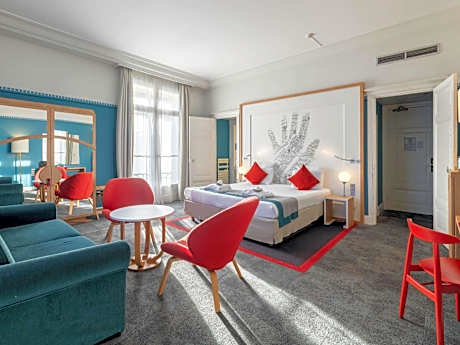 Superior Double Room with Sofa