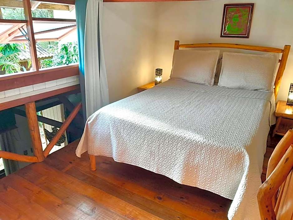 Recanto das Bromélias Chalés