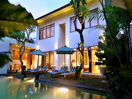 Room & Vespa Suite 1