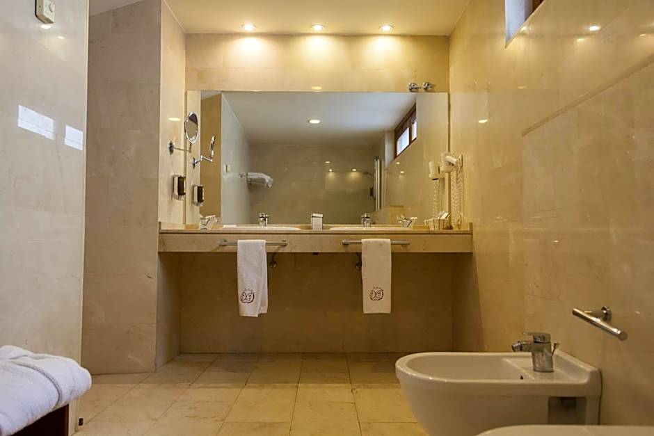 Hotel Puerta de la Luna