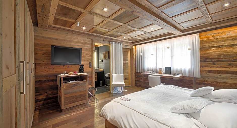 Hostellerie du Pas de l'Ours "Relais et Châteaux"