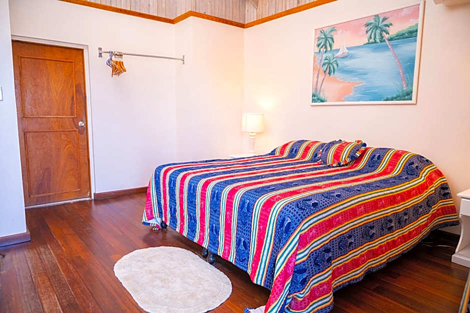 Shields Negril Villas