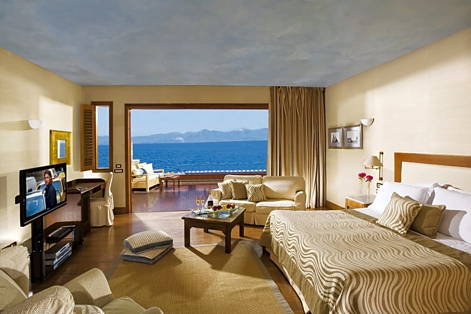 Elounda Beach Hotel & Villas, a Member of the Leading Hotels of the Wo