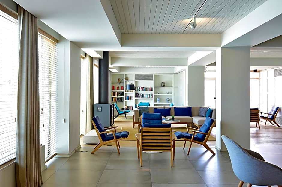 Aqualuz Lagos by The Editory