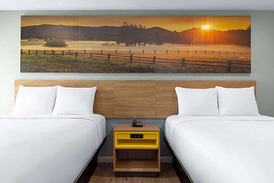 Days Inn by Wyndham Bakersfield