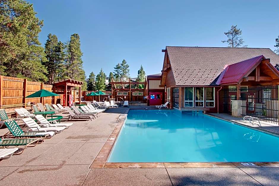 2nd-floor ski-in/out condo with hot tubs, pool, fireplace, grills, & gym
