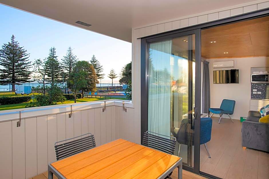Waikanae Beach Ocean View Apartments