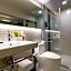 Ding Zheng International Business Hotel