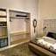 Trevi Contemporary Suite
