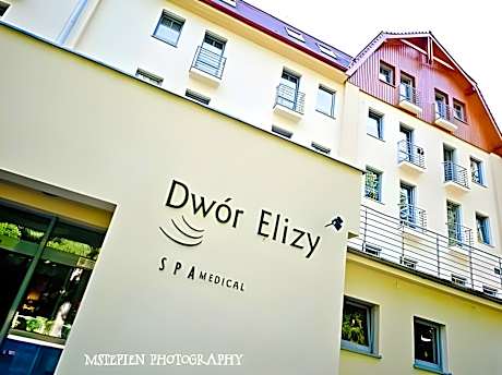Hotel Nowy Dwor Elizy blisko Sky Bridge
