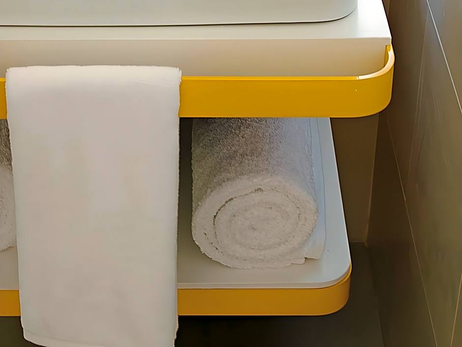 bloomrooms @ New Delhi Railway Station