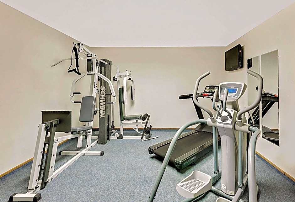 Super 8 by Wyndham Keokuk