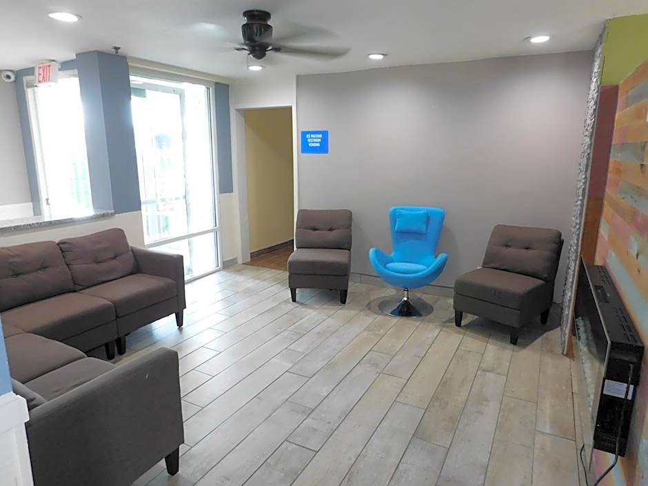 Days Inn by Wyndham Des Moines-West Clive