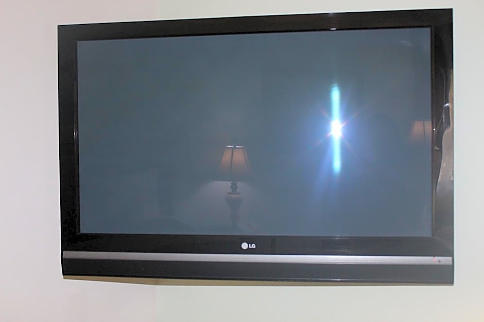 O'Cairns Inn and Suites