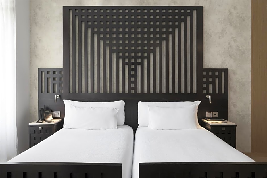 Icon Casona 1900 – Madrid, NC