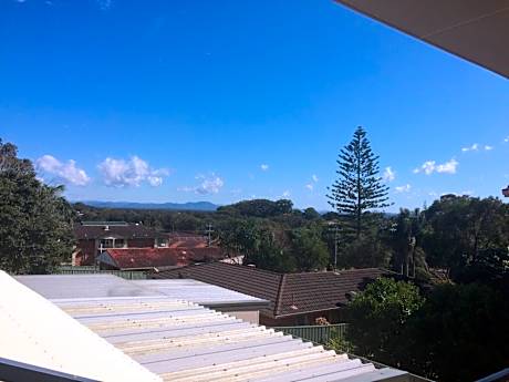 Family Room (3 Adults)