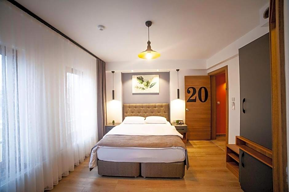 Set Ozer Hotel