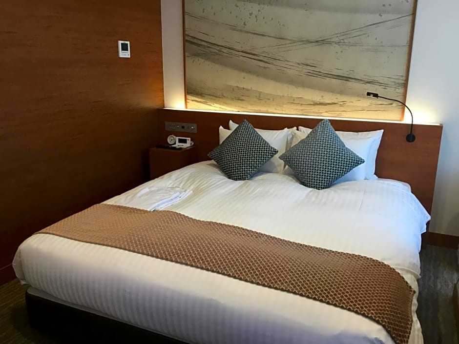 Odysis Suites Osaka Airport Hotel