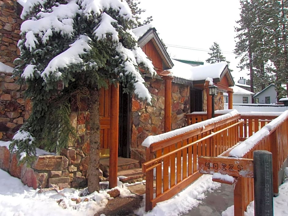 Embers Lodge & Cabins