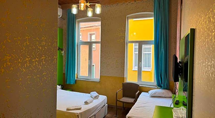 Hotel Megaron