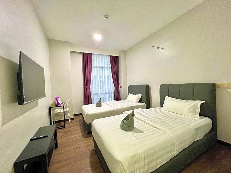 Capital O 90985 Margo Hotel KK