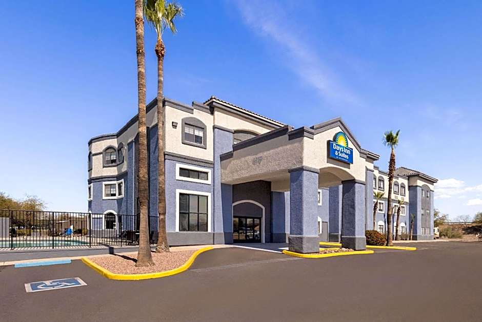Days Inn & Suites by Wyndham Tucson/Marana