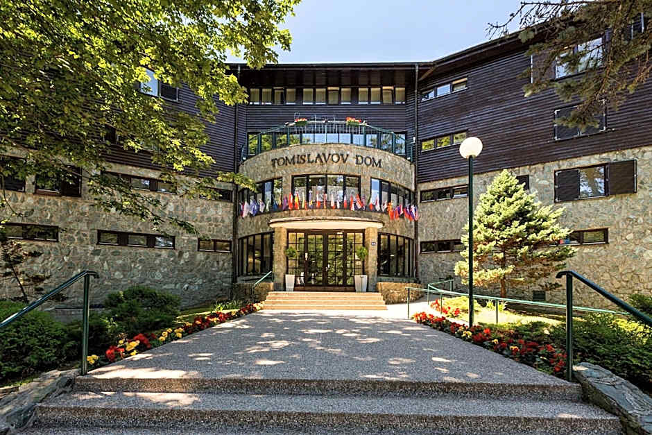 Hotel Tomislavov Dom