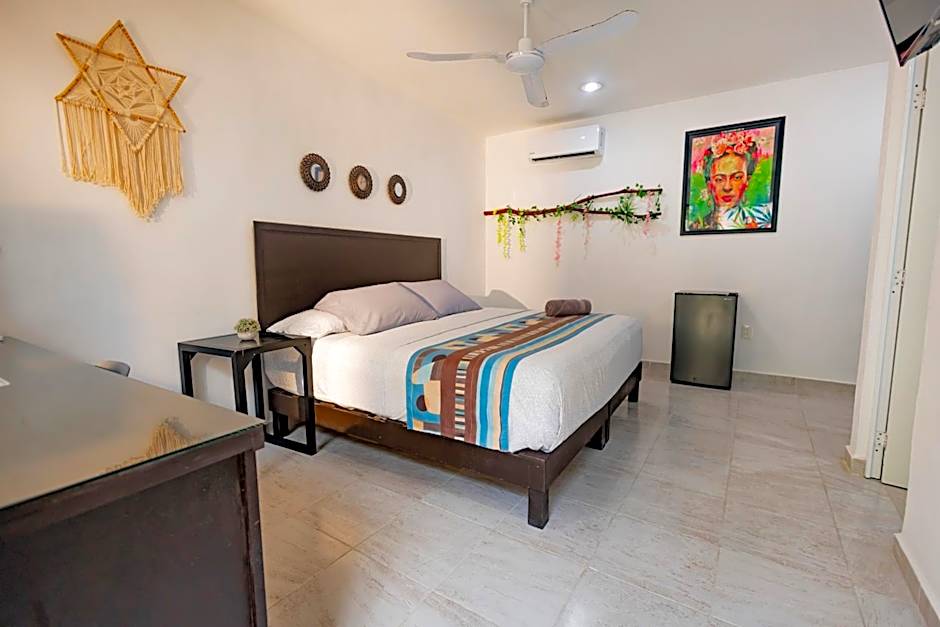 Puerto Morelos Hotel Las Palmas - Near the beach