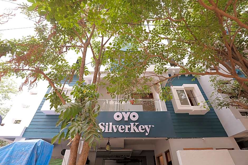 Silverkey Executive Stays 77218 Kattigenahalli – Bangalore, MN