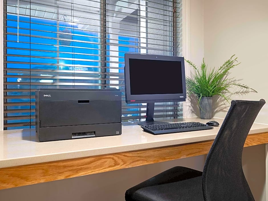 Country Inn & Suites by Radisson, Toledo, OH