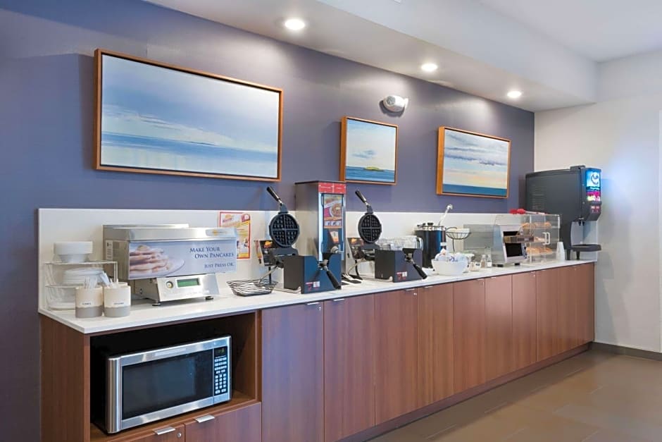 Microtel Inn & Suites Windham