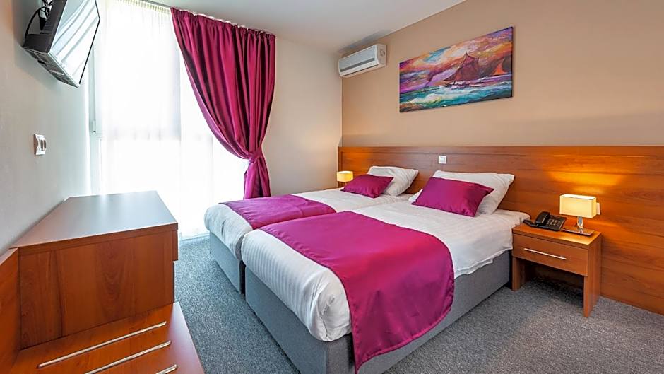 Hotel Komodor