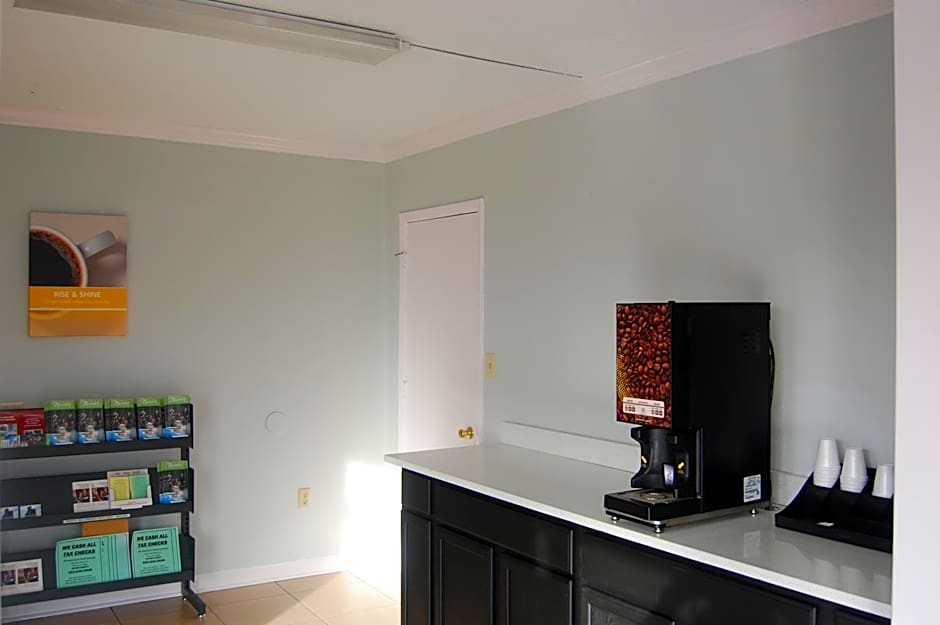 Motel 6-Tupelo, MS - Downtown